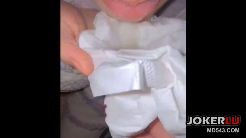  我和亲妹妹拿下第一次口爆