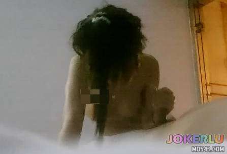  瘦底大波会所嫩妹私约打开尺度含到怀疑人生