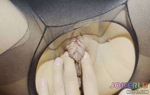  豹纹姐姐的口活越来越好了莫非经常给我姐夫口