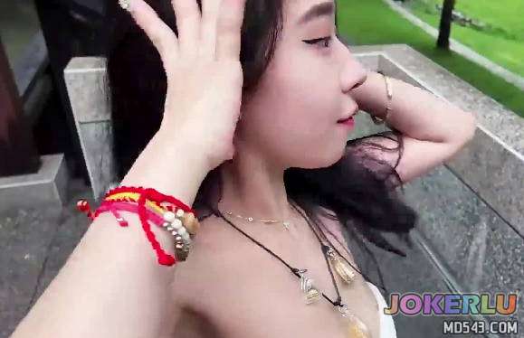  被姊妹帶出門玩皮克敏她男友感覺不錯趁姊妹不注意吹起來再把他帶去廁所愛愛 典典肉圓妹