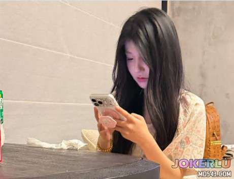  今年刚进入大学的羞涩嫩妹 深圳第一深情